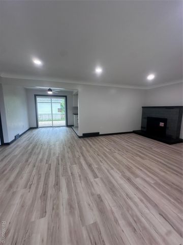 4279 BEECHWOOD Avenue, Burton, MI 48509