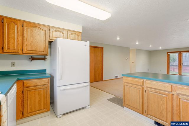 5892 Cobalt Lp SE, Salem, OR 97306