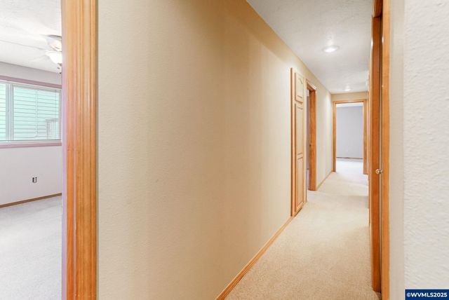 5892 Cobalt Lp SE, Salem, OR 97306