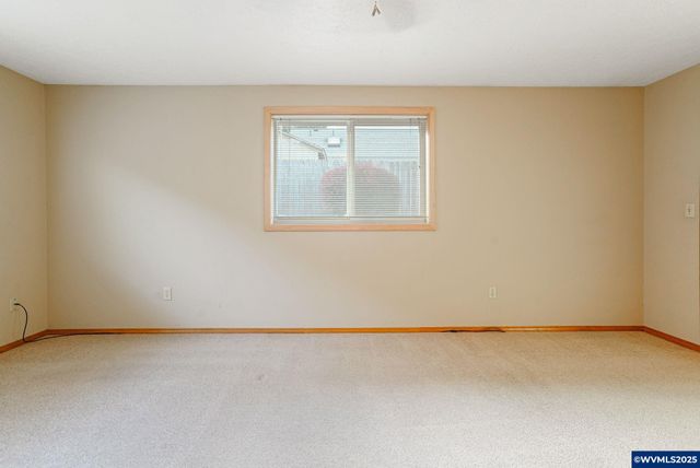 5892 Cobalt Lp SE, Salem, OR 97306