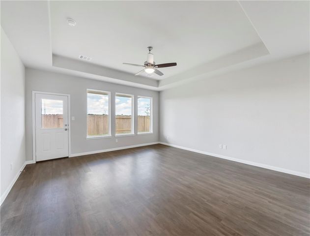 5763 Paseo Place, Bryan, TX 77807
