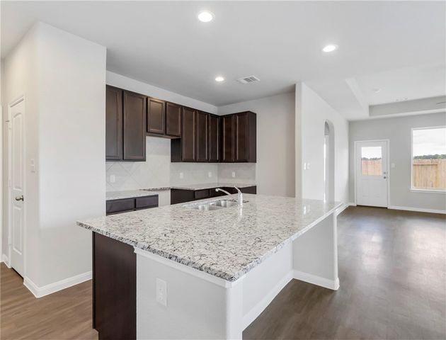 5763 Paseo Place, Bryan, TX 77807