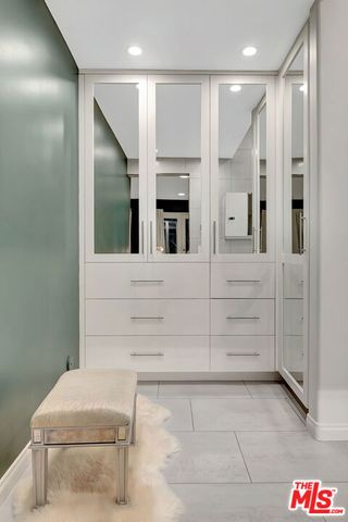 4102 Cachalote Street, Woodland Hills (los Angeles), CA 91364