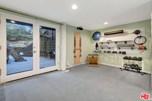 4102 Cachalote Street, Woodland Hills (los Angeles), CA 91364