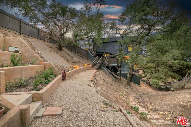 4102 Cachalote Street, Woodland Hills (los Angeles), CA 91364