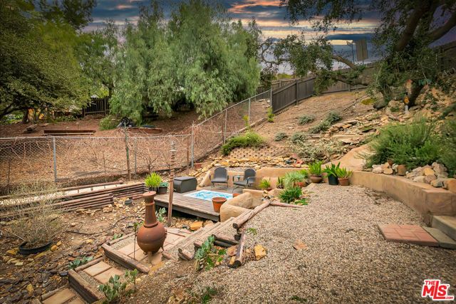 4102 Cachalote Street, Woodland Hills (los Angeles), CA 91364
