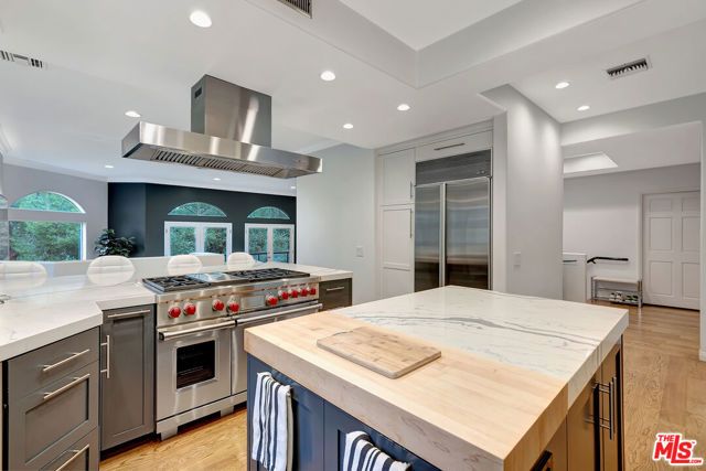 4102 Cachalote Street, Woodland Hills (los Angeles), CA 91364
