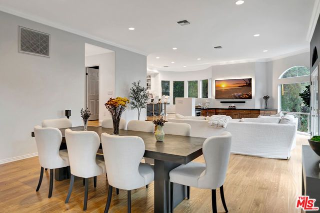 4102 Cachalote Street, Woodland Hills (los Angeles), CA 91364