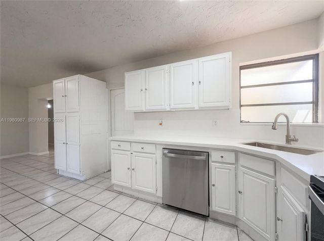 12230 SW 187th Ter, Miami, FL 33177