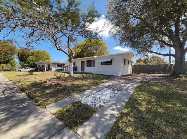 12230 SW 187th Ter, Miami, FL 33177