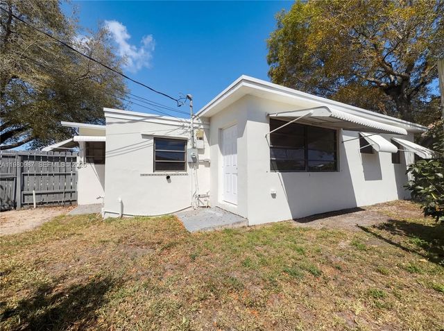 12230 SW 187th Ter, Miami, FL 33177