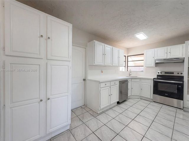 12230 SW 187th Ter, Miami, FL 33177