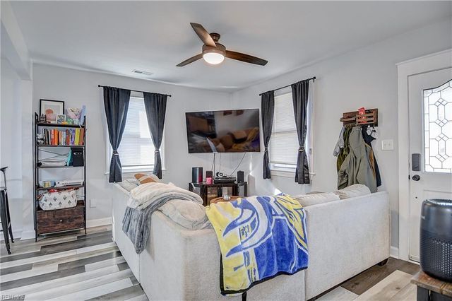 314 Cooper St, Hampton, VA 23669