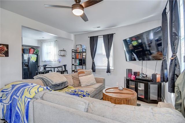 314 Cooper St, Hampton, VA 23669