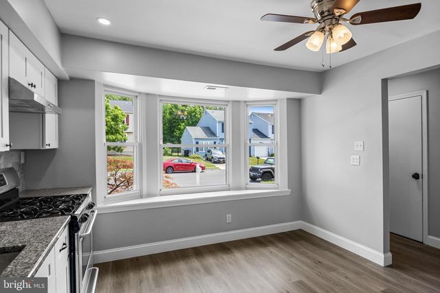 23 BLUE JAY DR, Clementon, NJ 08021