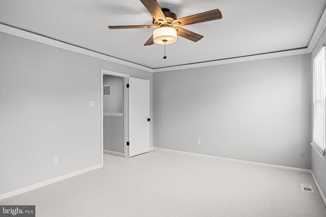 23 BLUE JAY DR, Clementon, NJ 08021