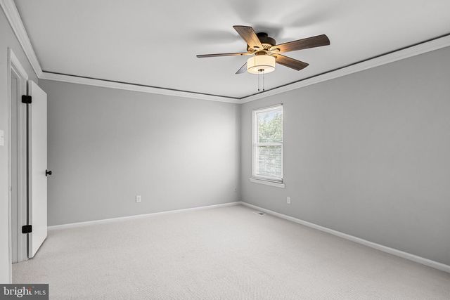 23 BLUE JAY DR, Clementon, NJ 08021