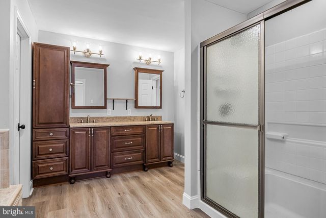 23 BLUE JAY DR, Clementon, NJ 08021