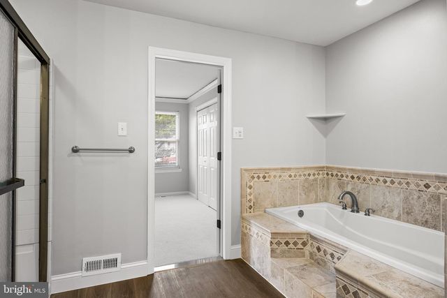 23 BLUE JAY DR, Clementon, NJ 08021
