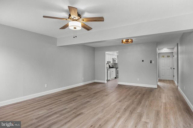 23 BLUE JAY DR, Clementon, NJ 08021
