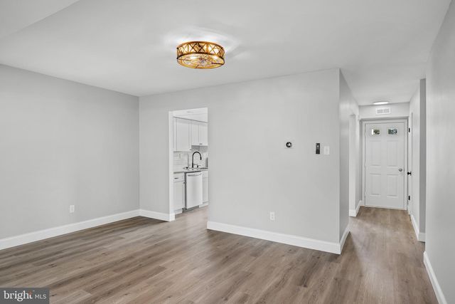 23 BLUE JAY DR, Clementon, NJ 08021