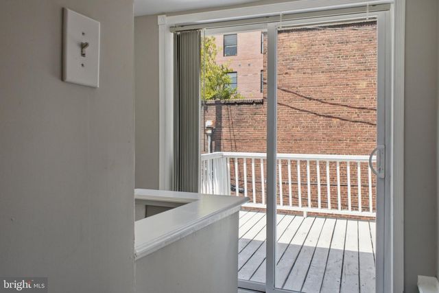 420 S REGESTER, Baltimore, MD 21231