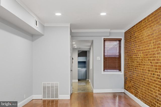 420 S REGESTER, Baltimore, MD 21231