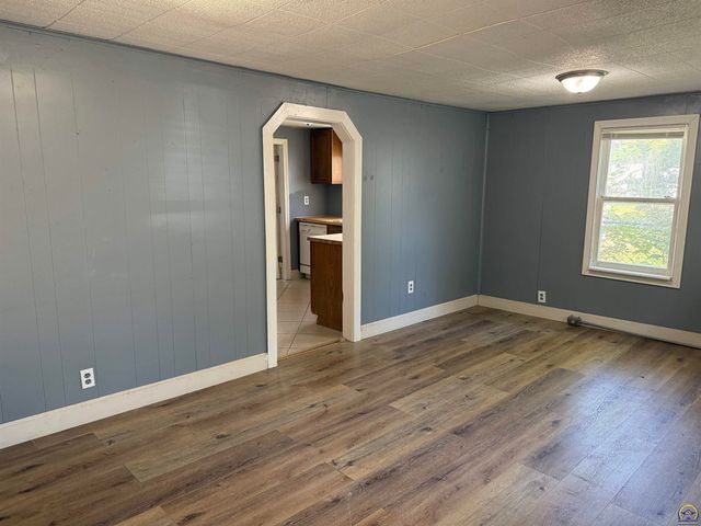 505 SE Fairfax ST, Topeka, KS 66607