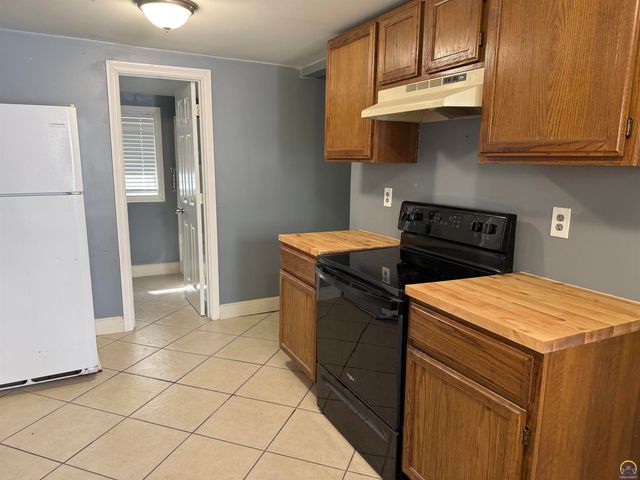 505 SE Fairfax ST, Topeka, KS 66607