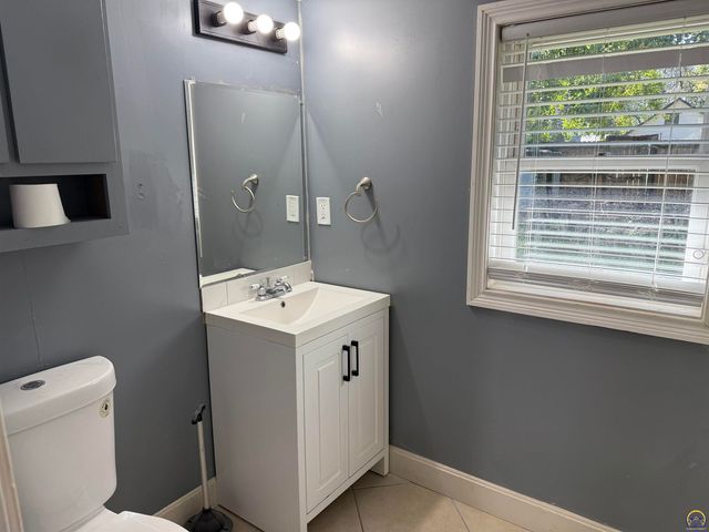 505 SE Fairfax ST, Topeka, KS 66607