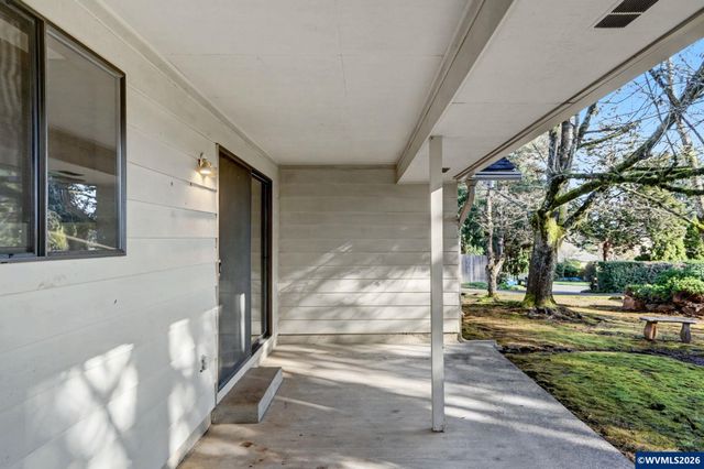 4260 Barrett St S, Salem, OR 97302