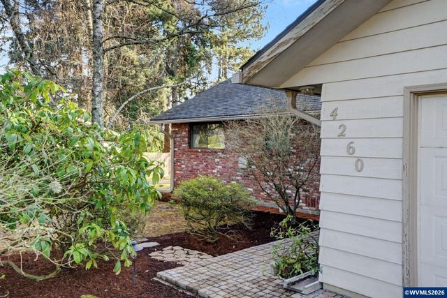 4260 Barrett St S, Salem, OR 97302