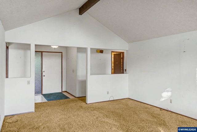 4260 Barrett St S, Salem, OR 97302