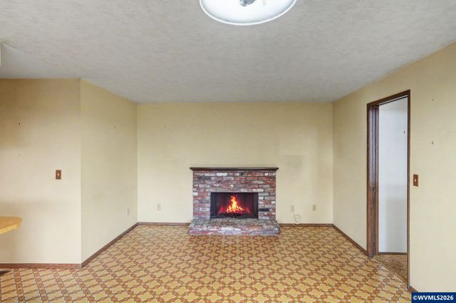 4260 Barrett St S, Salem, OR 97302