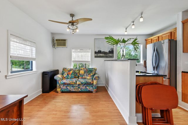 10091 River Drive, Bay Saint Louis, MS 39520