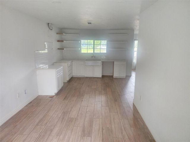 7834 Bayless Drive, Houston, TX 77017