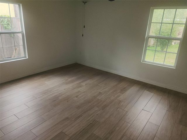 7834 Bayless Drive, Houston, TX 77017