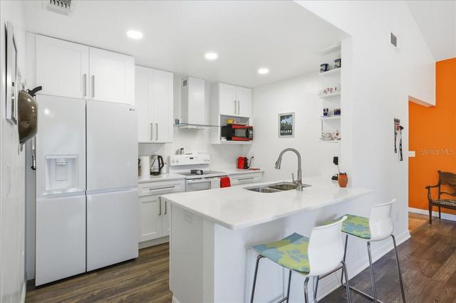 1859 BOUGH AVENUE D, Clearwater, FL 33760