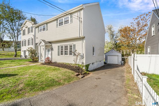 1770 Stratfield Road, Fairfield, CT 06825