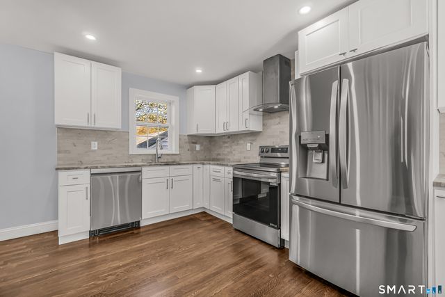 1770 Stratfield Road, Fairfield, CT 06825