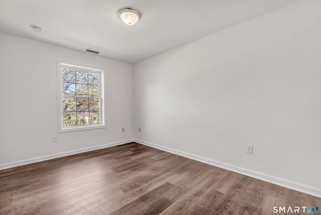 1770 Stratfield Road, Fairfield, CT 06825