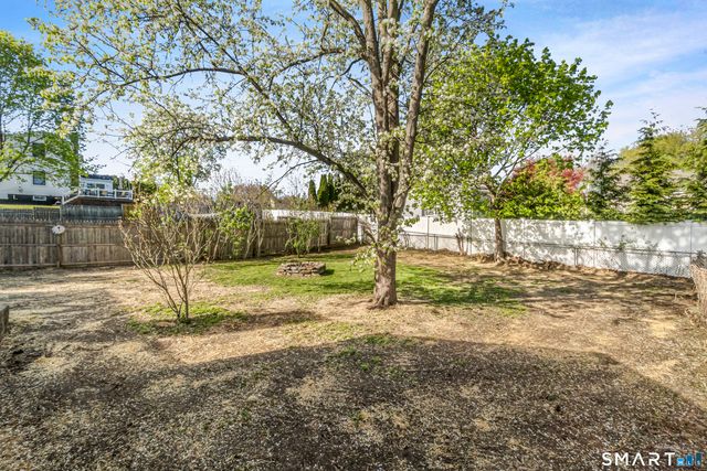 1770 Stratfield Road, Fairfield, CT 06825