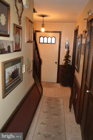 8 ELK CIR, New Providence, PA 17560