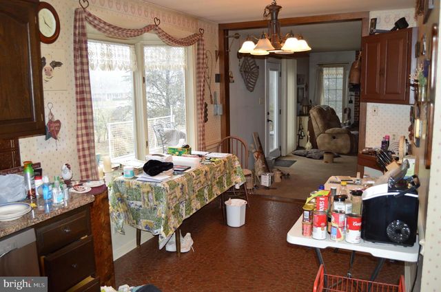 8 ELK CIR, New Providence, PA 17560