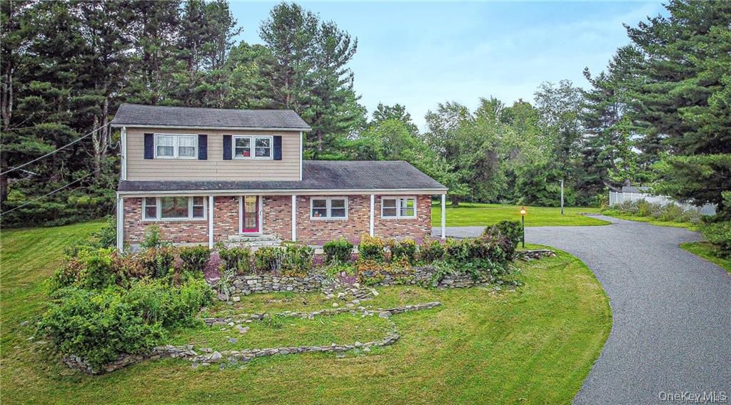 7 Knoll Court, Monroe, NY 10950
