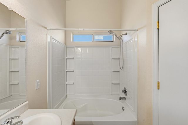 527 Saddle Blanket Trail SW, Albuquerque, NM 87121