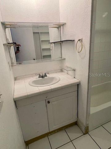 1100 70TH STREET N 4, St Petersburg, FL 33710
