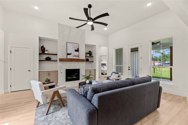 114 Springwood Road, Enchanted Oaks, TX 75156