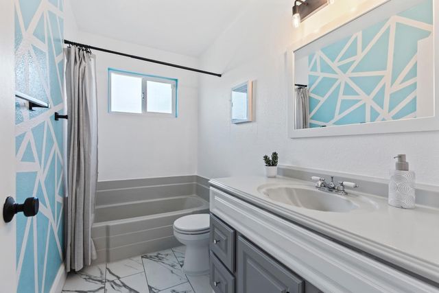 533 Linda Ct, Oakdale, CA 95361