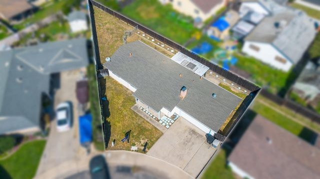 533 Linda Ct, Oakdale, CA 95361